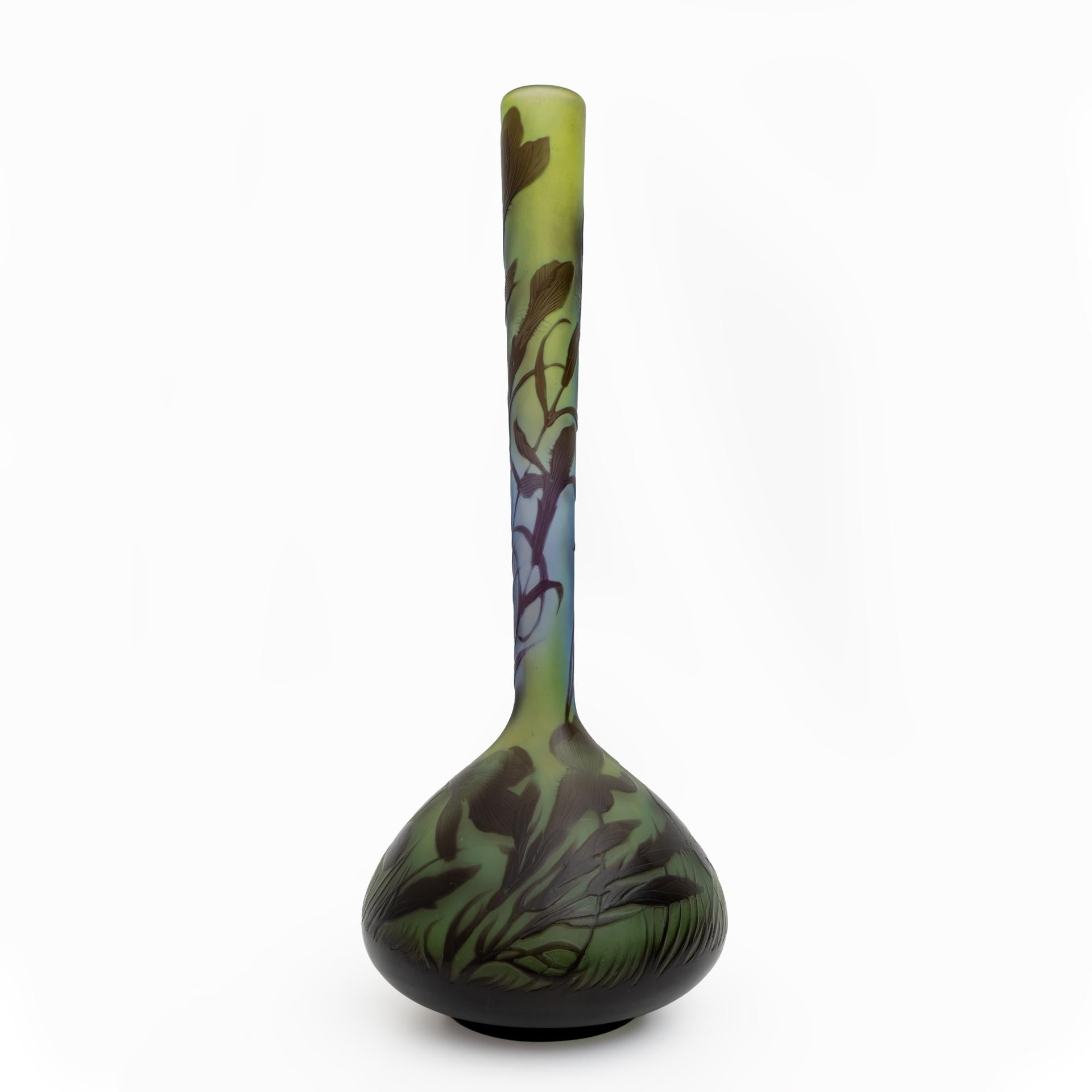 French Émile Gallé Art Nouveau Floral Decoration Cameo Bulb Glass Vase, France 1900 For Sale