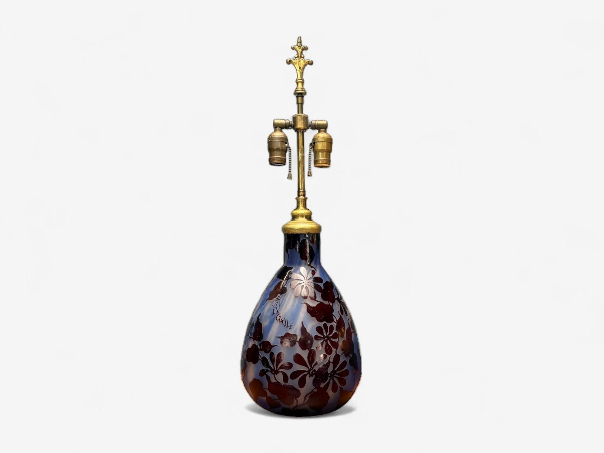 Emile Gallé, Art Nouveau, Glass, Table Lamp, France, 1920s In Good Condition For Sale In Manhasset, NY