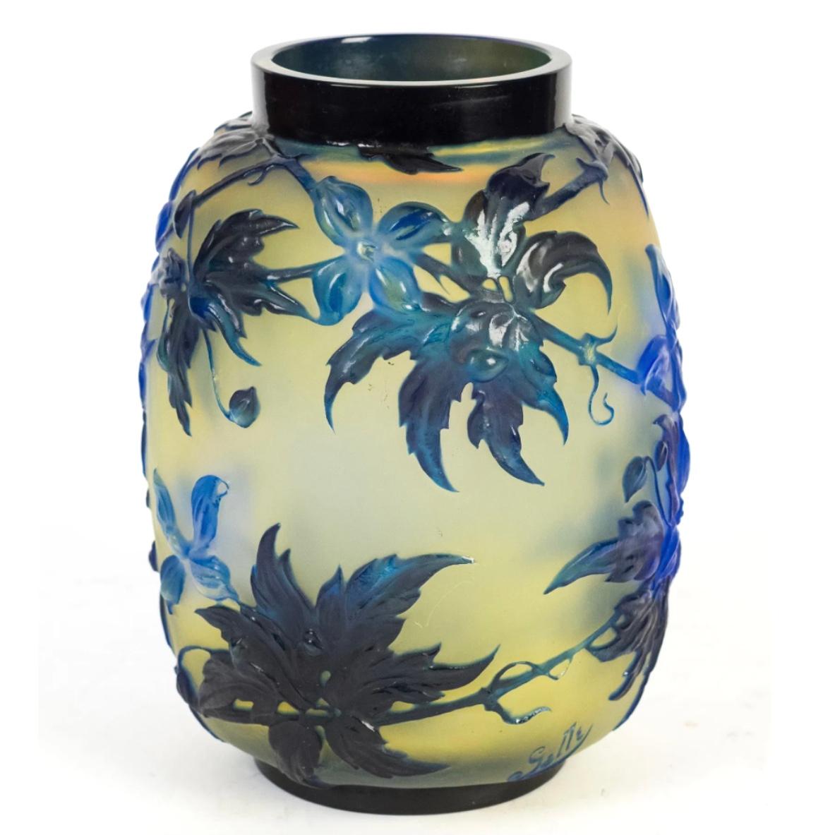 Francese Vaso di Clematis soffiato Emile Galle in vendita