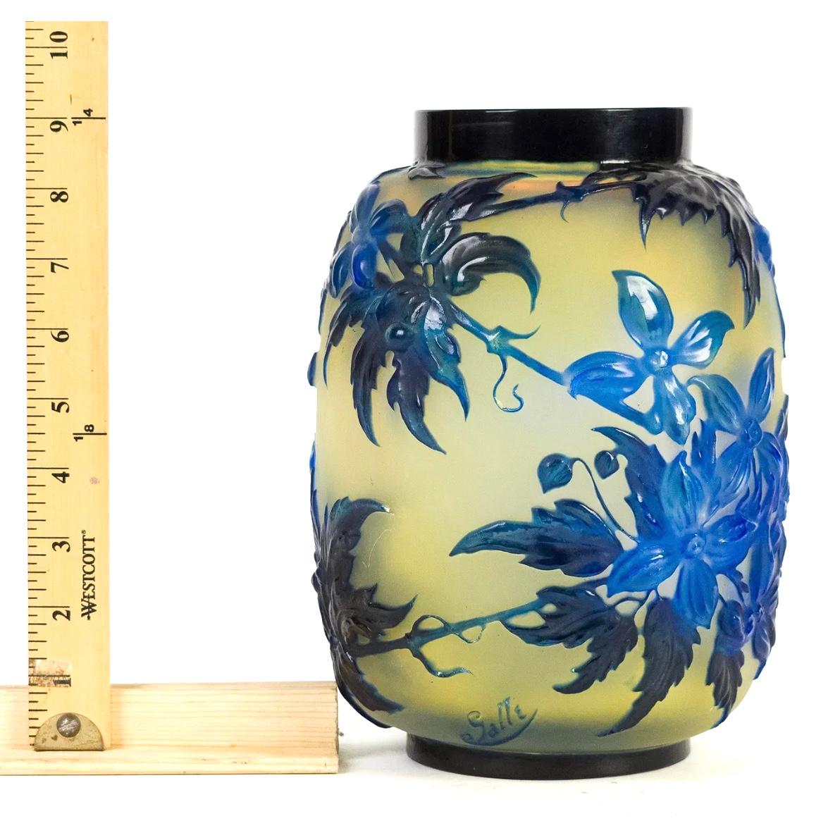 Cotto in fornace Vaso di Clematis soffiato Emile Galle in vendita