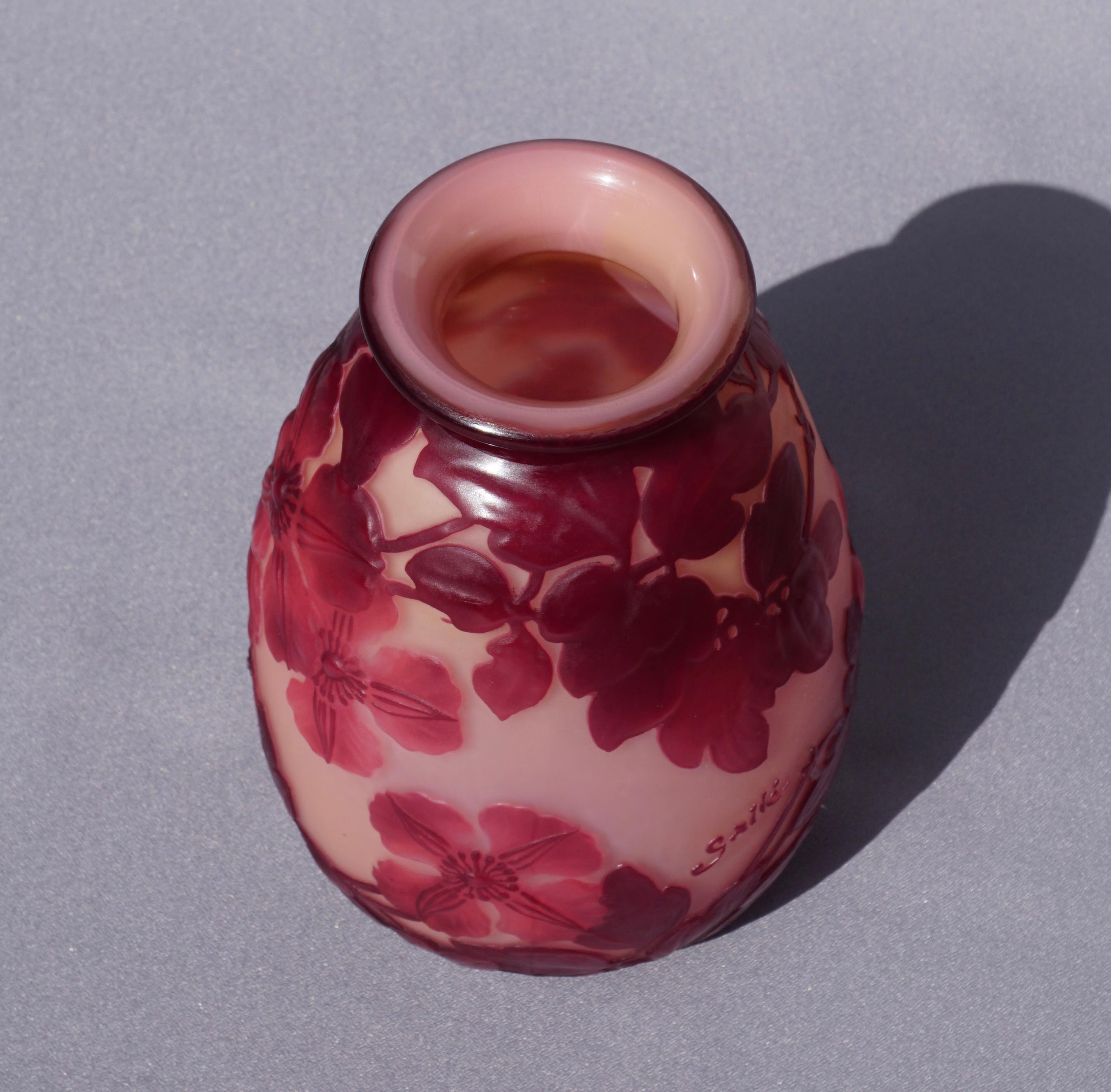Early 20th Century Emile Galle Blownout Red and Pink Clematis Flower Vase