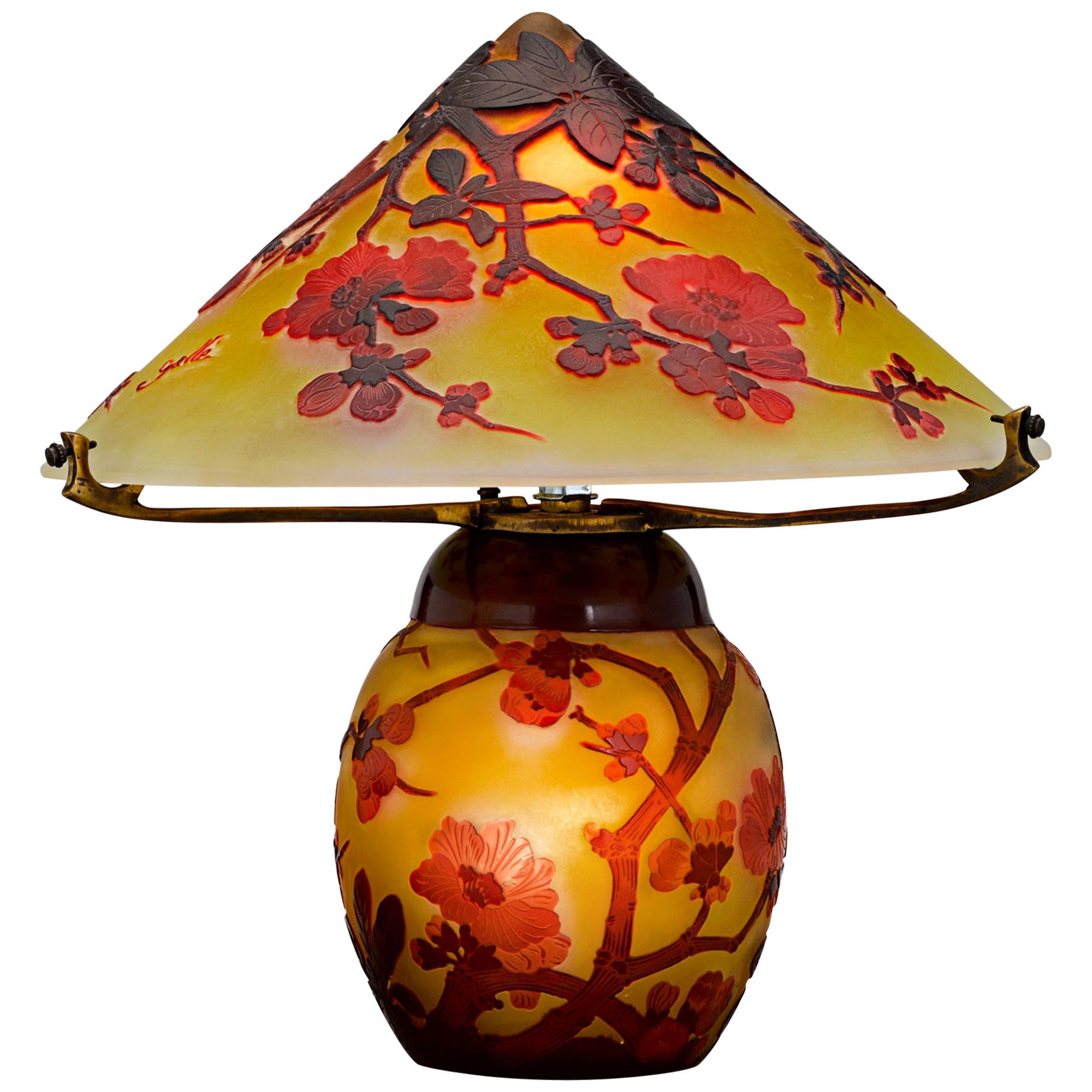 Émile Gallé Cameo Glass Lamp at 1stDibs | gallé lamp, galle glass lamp,  emile galle lamps
