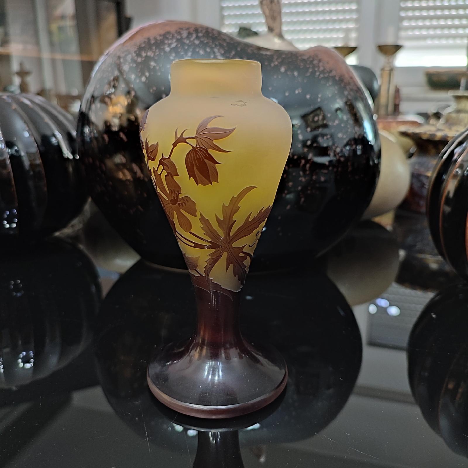 French A Rare Art Nouveau Cameo Glass Vase with Clematis Decor, by Émile Gallé Nancy For Sale