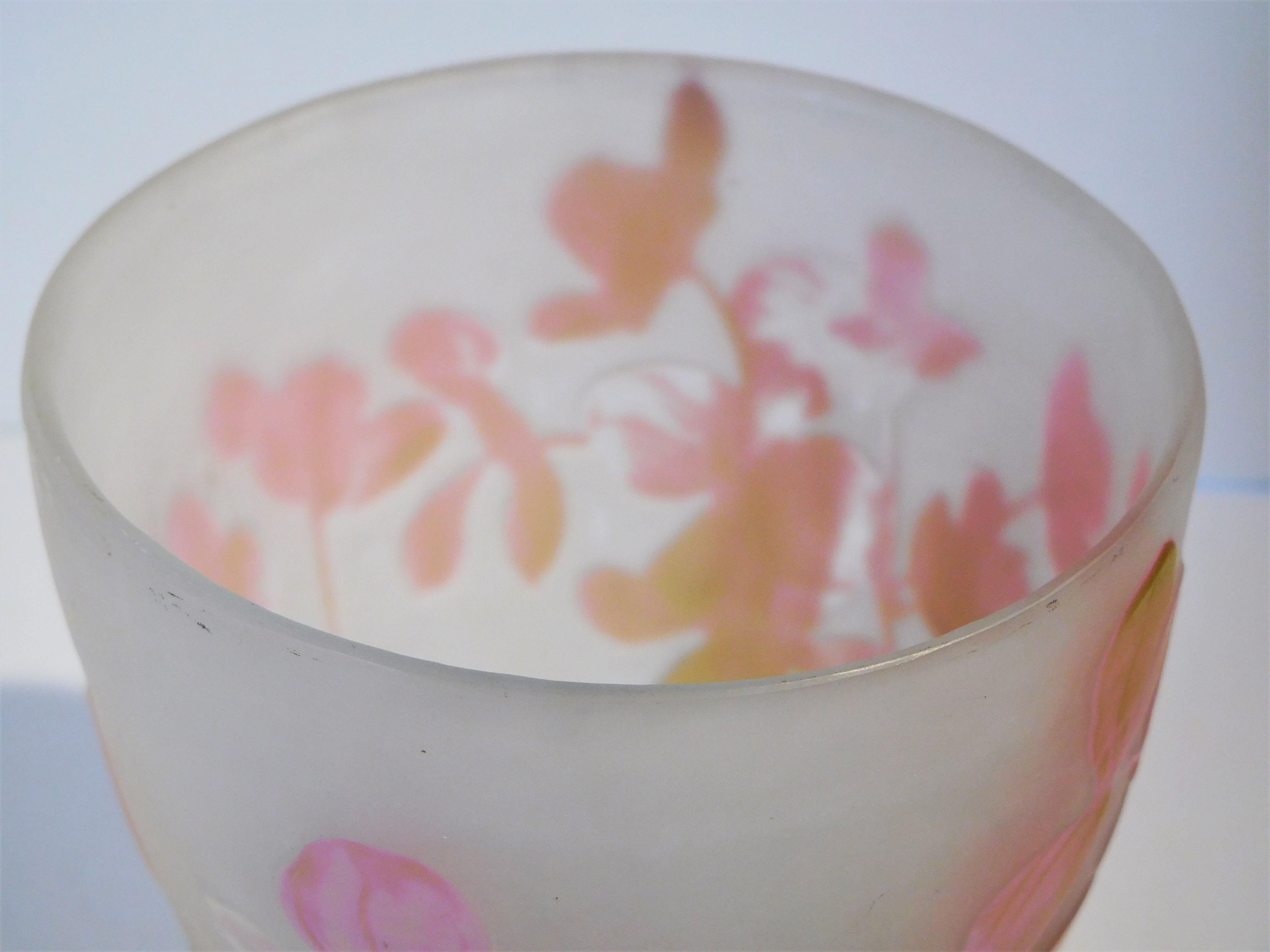 Emile Galle Cameo Glass Vase in Olive Green, Pink, Blue and Frost, circa 1897 For Sale 7