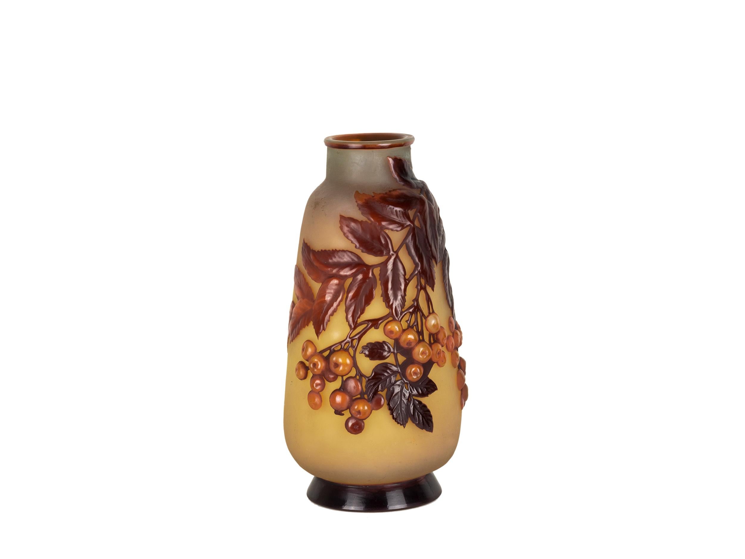 Art Deco Emile Gallé Cherries Souffle Cameo Glass Vase, 1915  For Sale