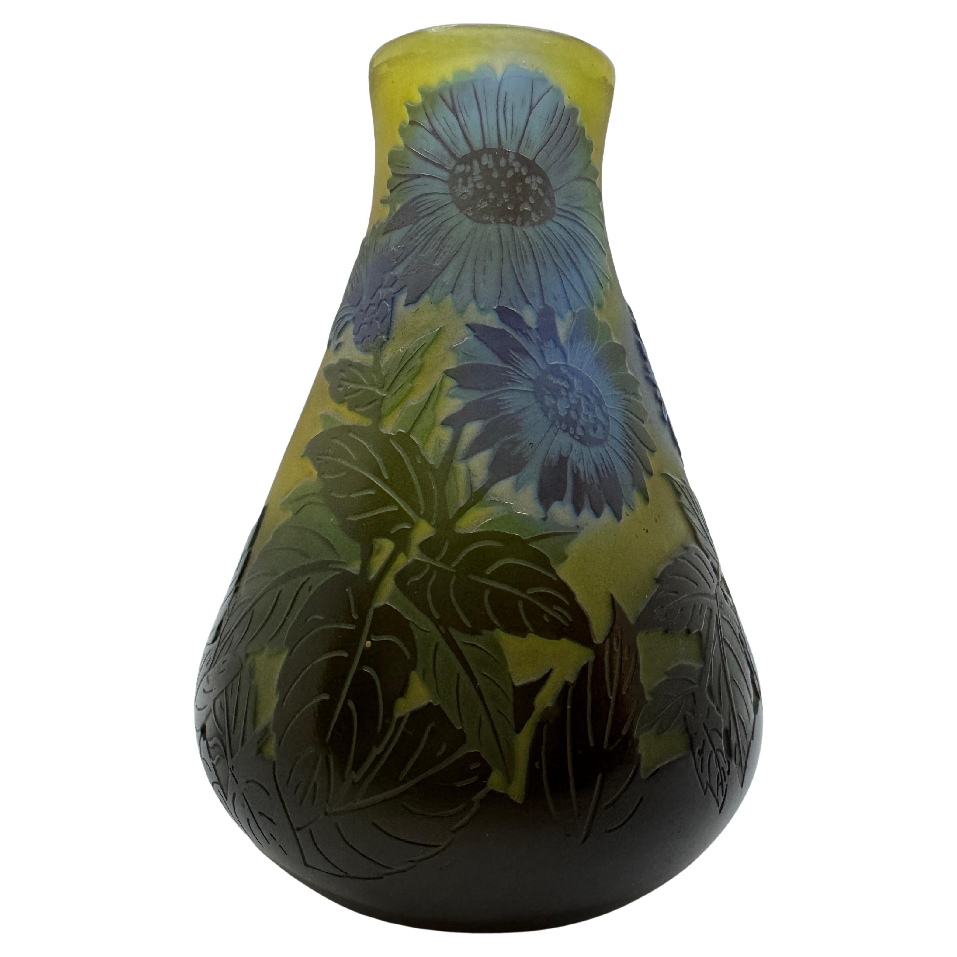 Vaso "Fiordalisi" di Emile Galle, circa 1920 in vendita