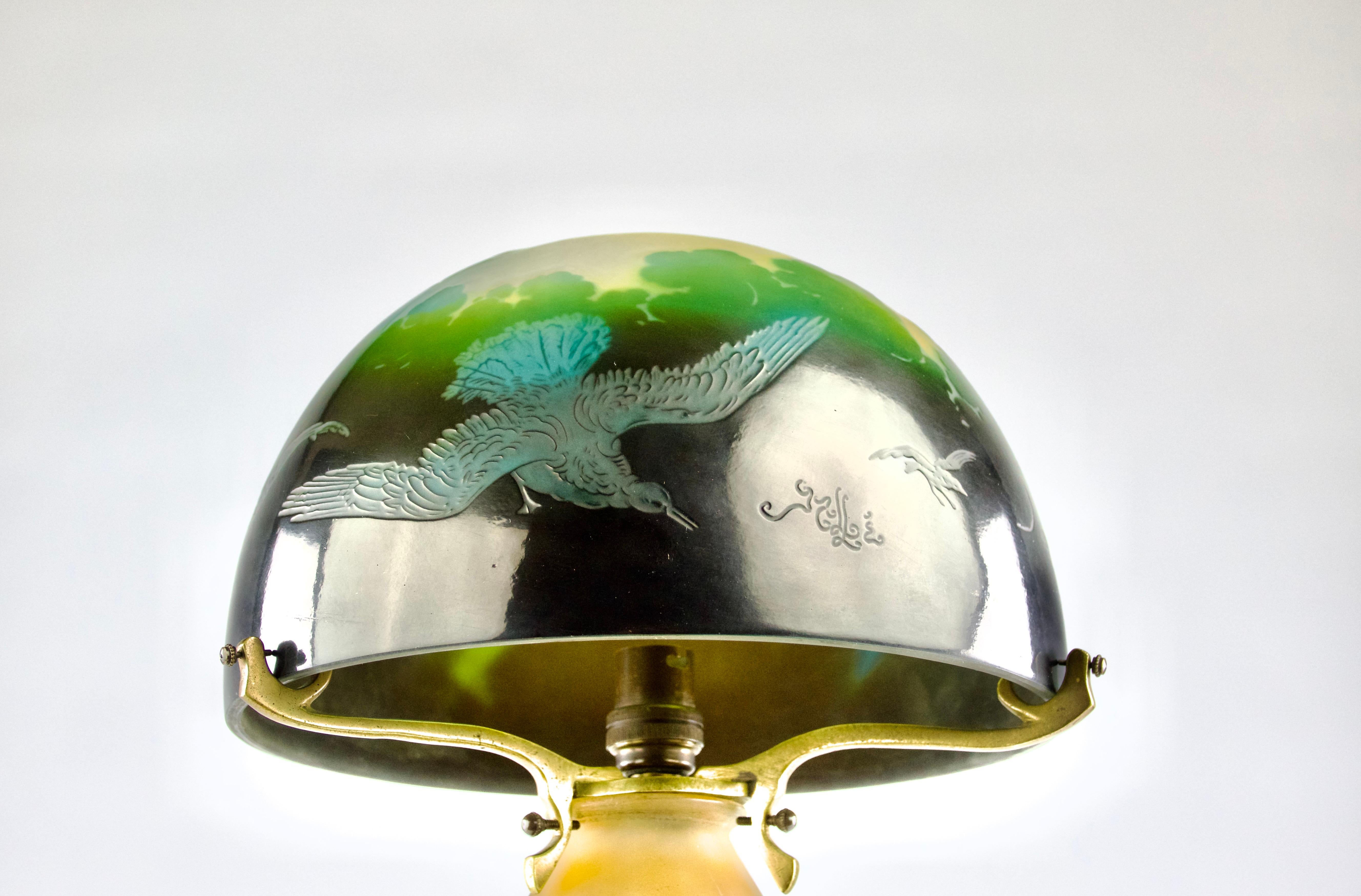 Lampe de table Émile Gallé Establishments, Seagulls and Sailors, France 1920 en vente 3