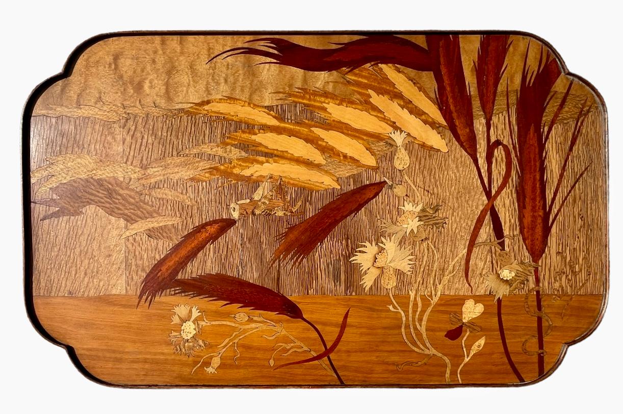 Art nouveau Émile GALLÉ - Exceptionnelle table à thé en marqueterie en vente