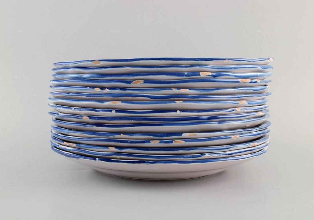 Fine XIX secolo Emile Gallé per A. Clement, Nancy, 15 piatti antichi in maiolica dipinti a mano in vendita