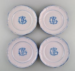 Emile Gallé per A. Clement, Nancy, Cinque piatti antichi in maiolica dipinti a mano