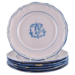 Emile Gallé per A. Clement, Nancy, Cinque piatti antichi in maiolica dipinti a mano