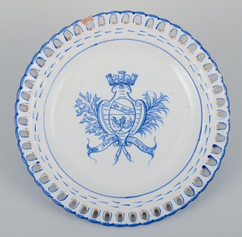 Emile Gallé para St. Clement, Nancy. Gran fuente de servir y tres platos. Francés en venta