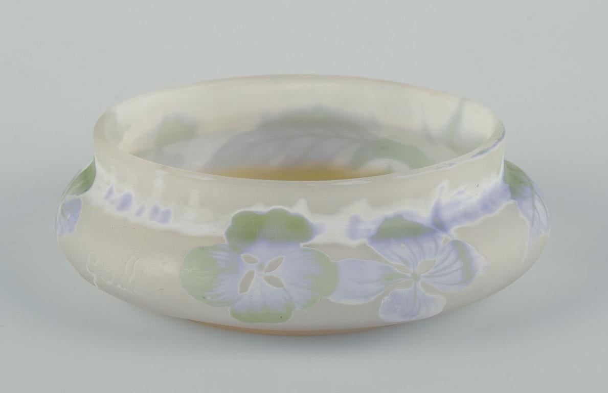 20th Century Emile Gallé, France. Rare glass bonbonniere / lidded jar, with floral motif.