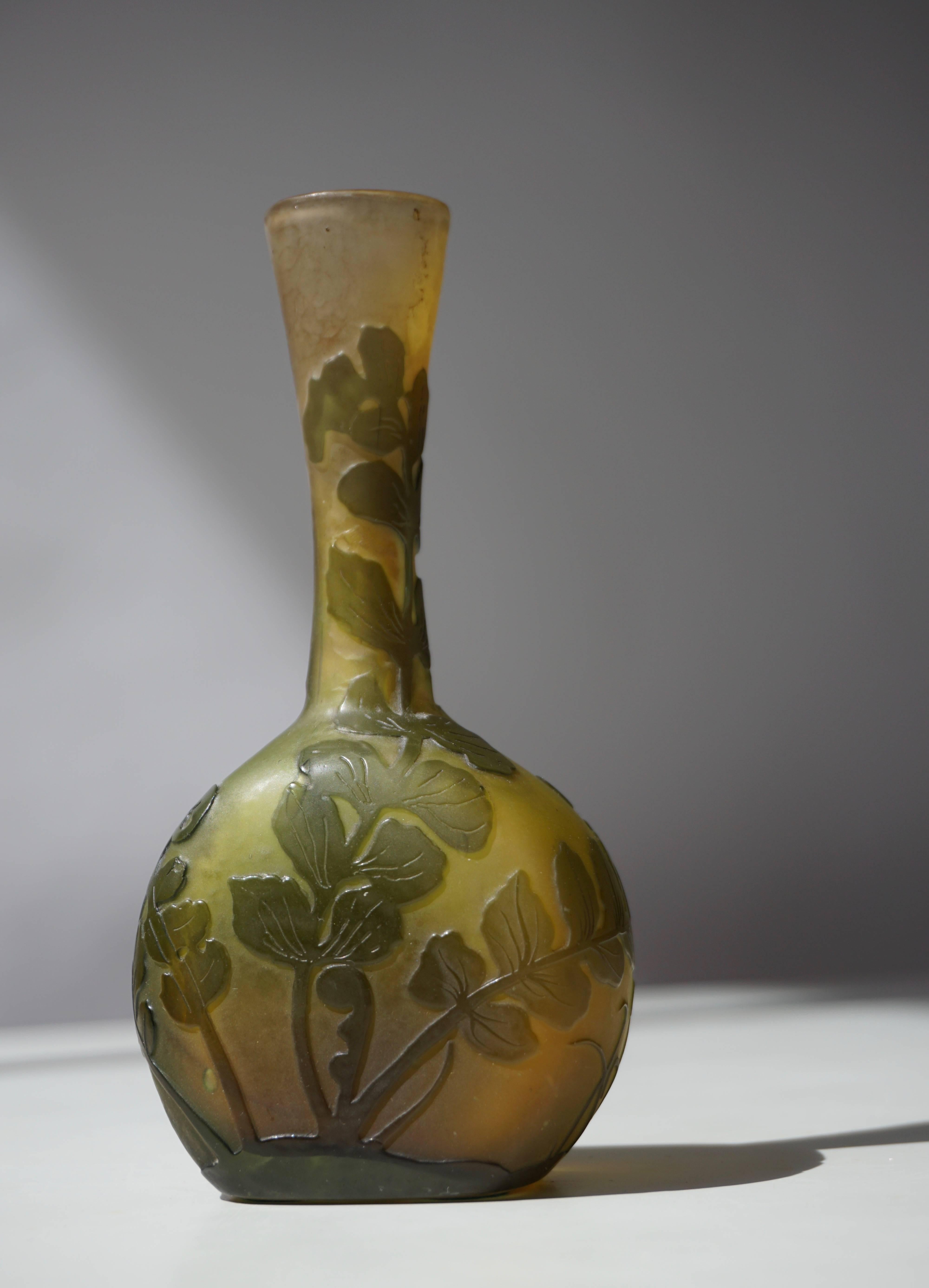 Emile Gallé French Art Nouveau Cameo Glass Vase For Sale 2