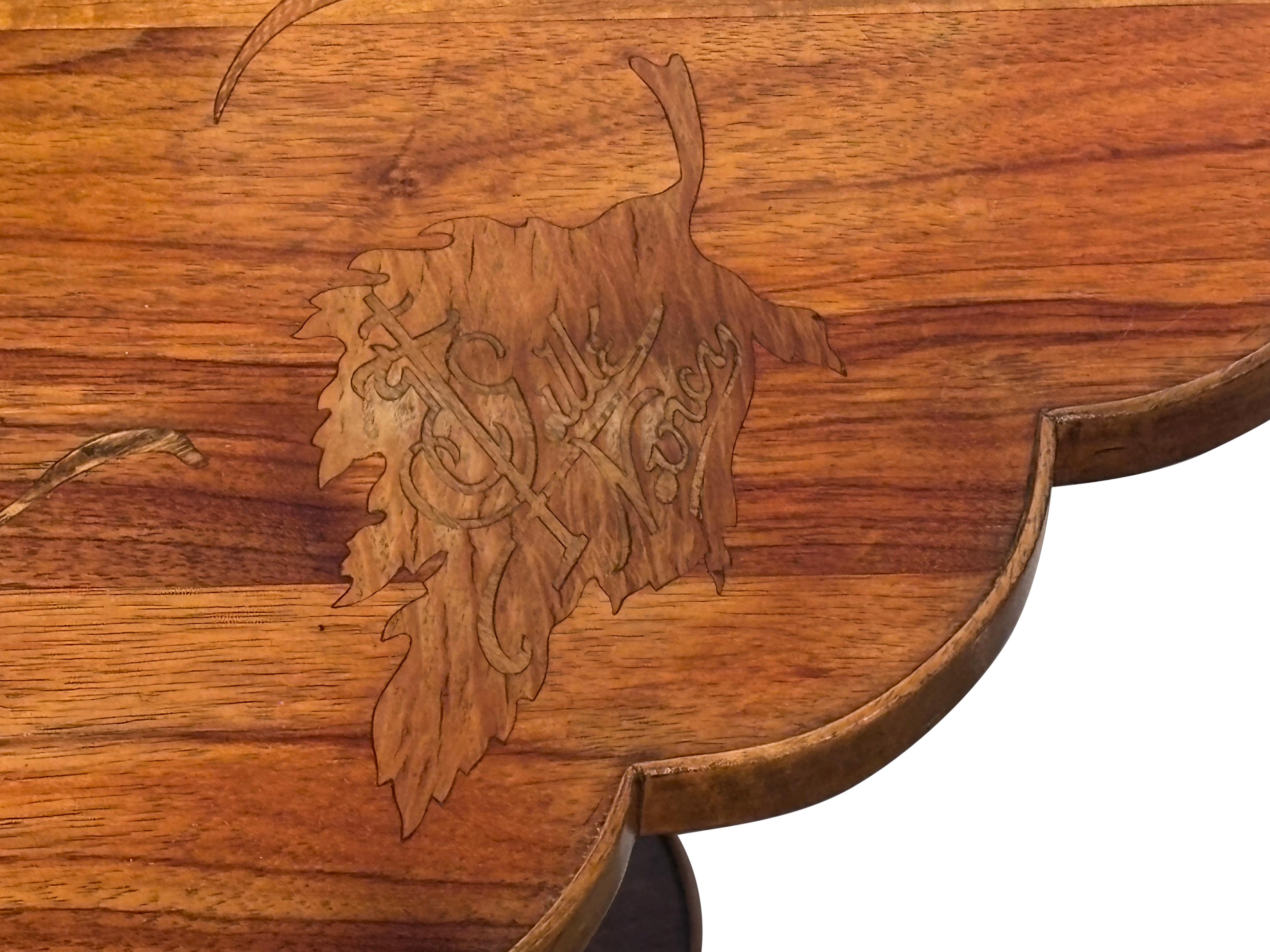 Intarsio Emile GALLE Tavolino intarsiato Art Nouveau francese 1890 in vendita