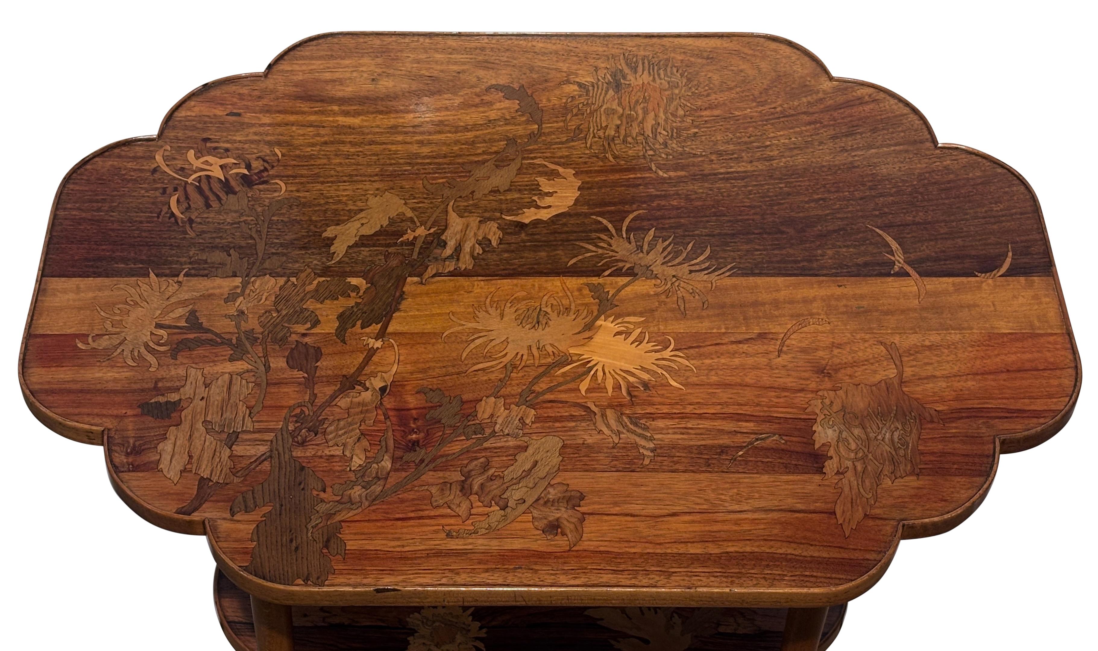 Emile GALLE Tavolino intarsiato Art Nouveau francese 1890 In condizioni buone in vendita a San Francisco, CA