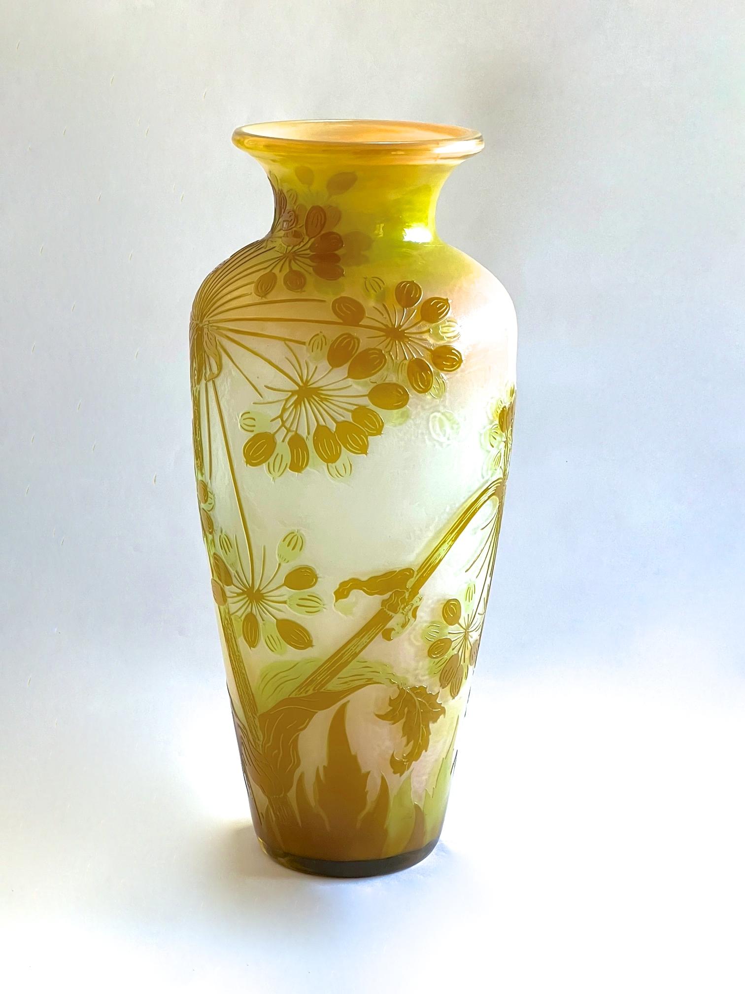 French Emile Gallé - 'Ombelles' Art Nouveau Cameo Glass Vase For Sale
