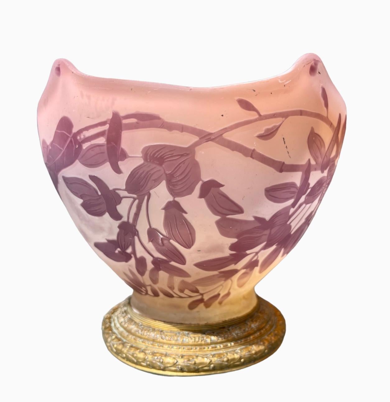 Emile Gallé - Lila Vase oder Tasse im Angebot 7