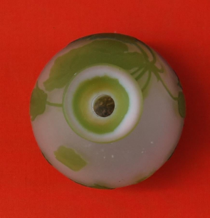 Art Nouveau French Cameo Glass 'Convolvulus Vase' by Emile Gallé, Nancy - 32 cm 1
