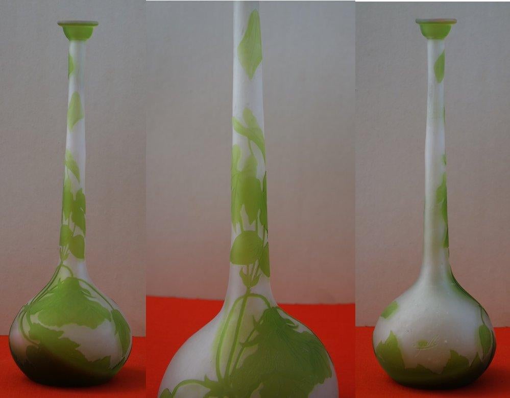 Émile Gallé Figurative Sculpture - Art Nouveau French Cameo Glass 'Convolvulus Vase' by Emile Gallé, Nancy - 32 cm