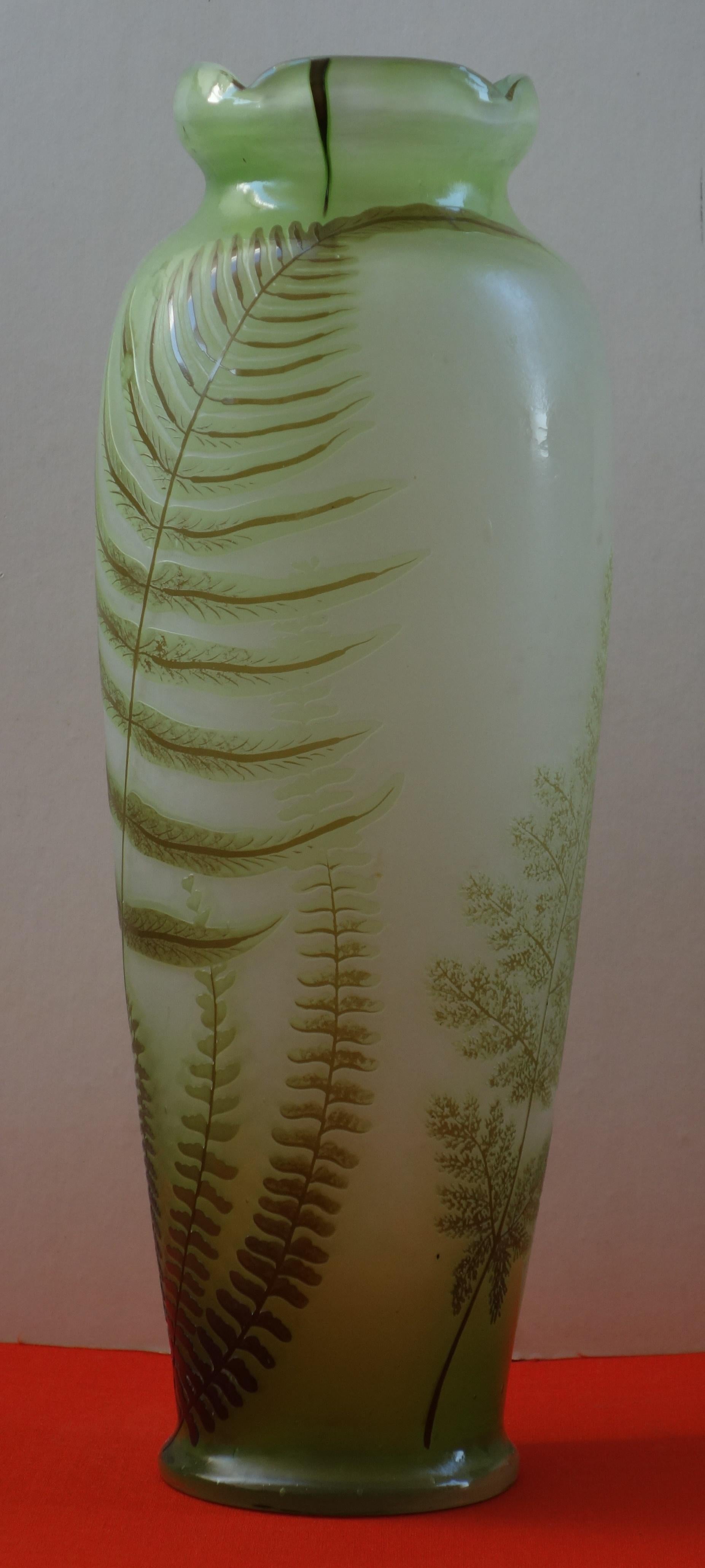 Französische Jugendstil-Kamee-Glasvase 'Fern Vase' von Emile Gallé, Nancy - 42cm hoch 3