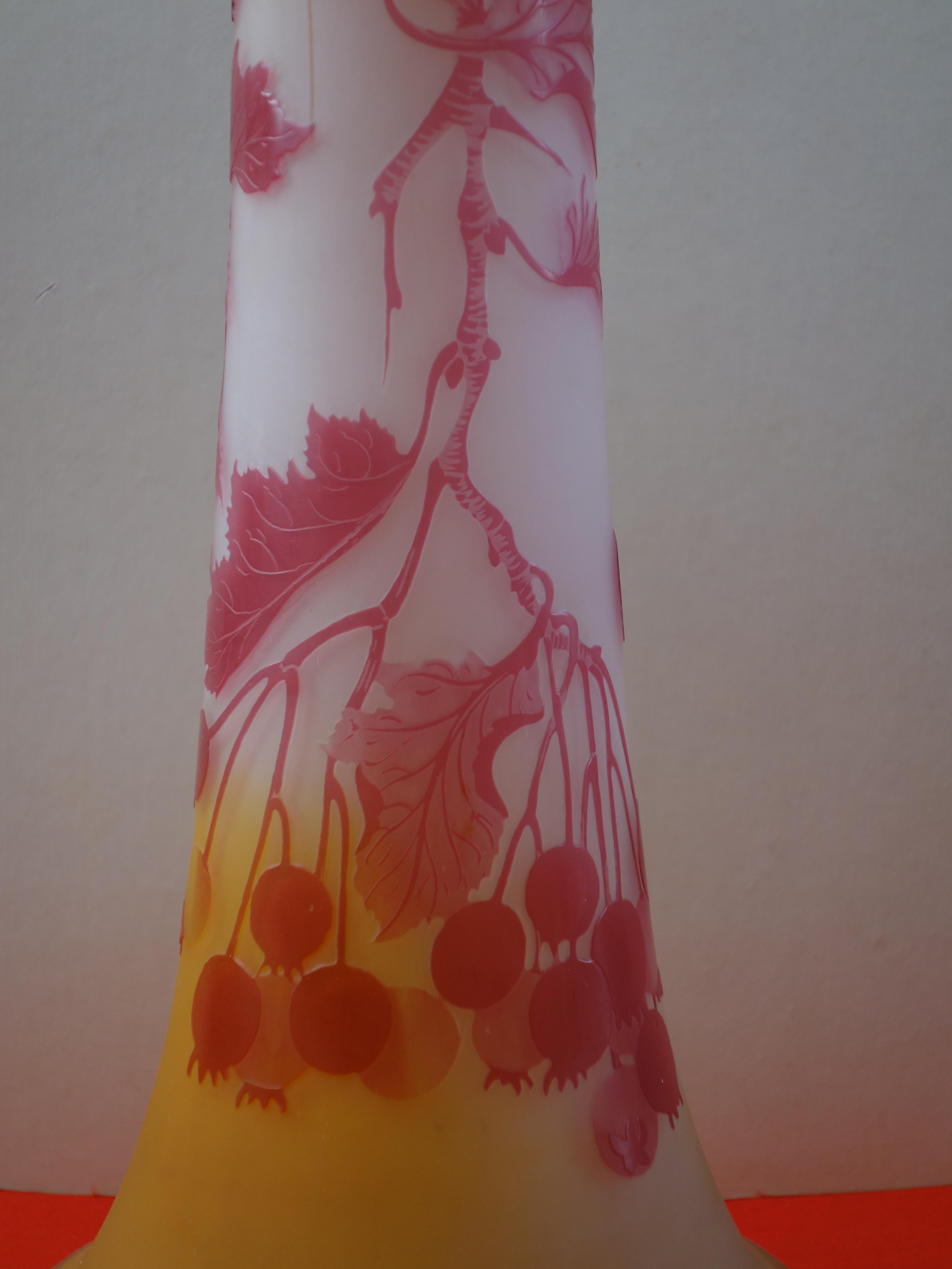 Art Nouveau French Cameo Glass 'Red Berries Vase' by Emile Gallé, Nancy - 45cm 1