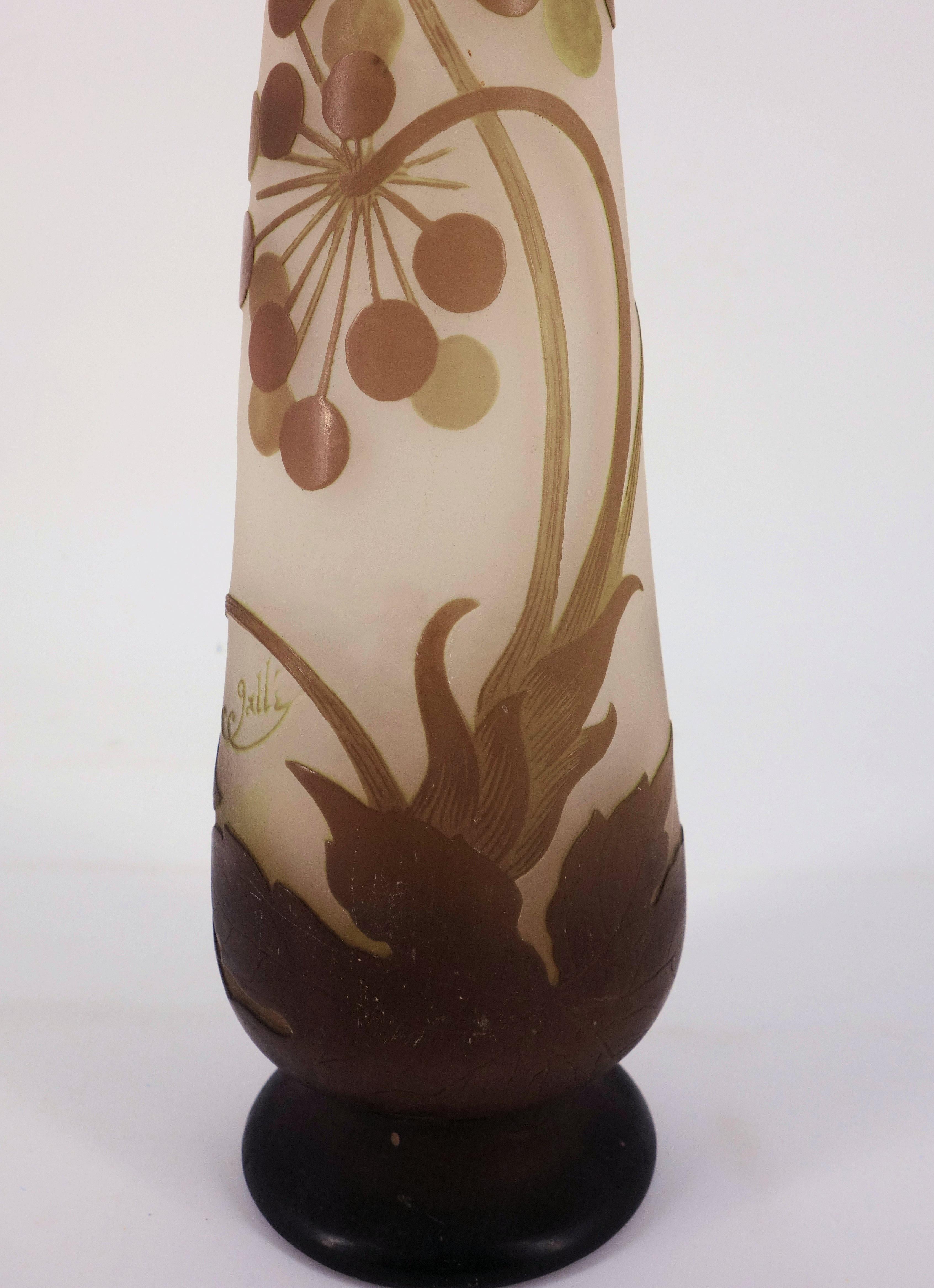 Art Nouveau French Cameo Glass 'Umbels Vase' by Emile Gallé, Nancy - 40 cm - Gray Figurative Sculpture by Émile Gallé