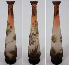 Französische Kamee-Glas-Vase „Umbels“ im Jugendstil von Emile Gall, Nancy, 40 cm