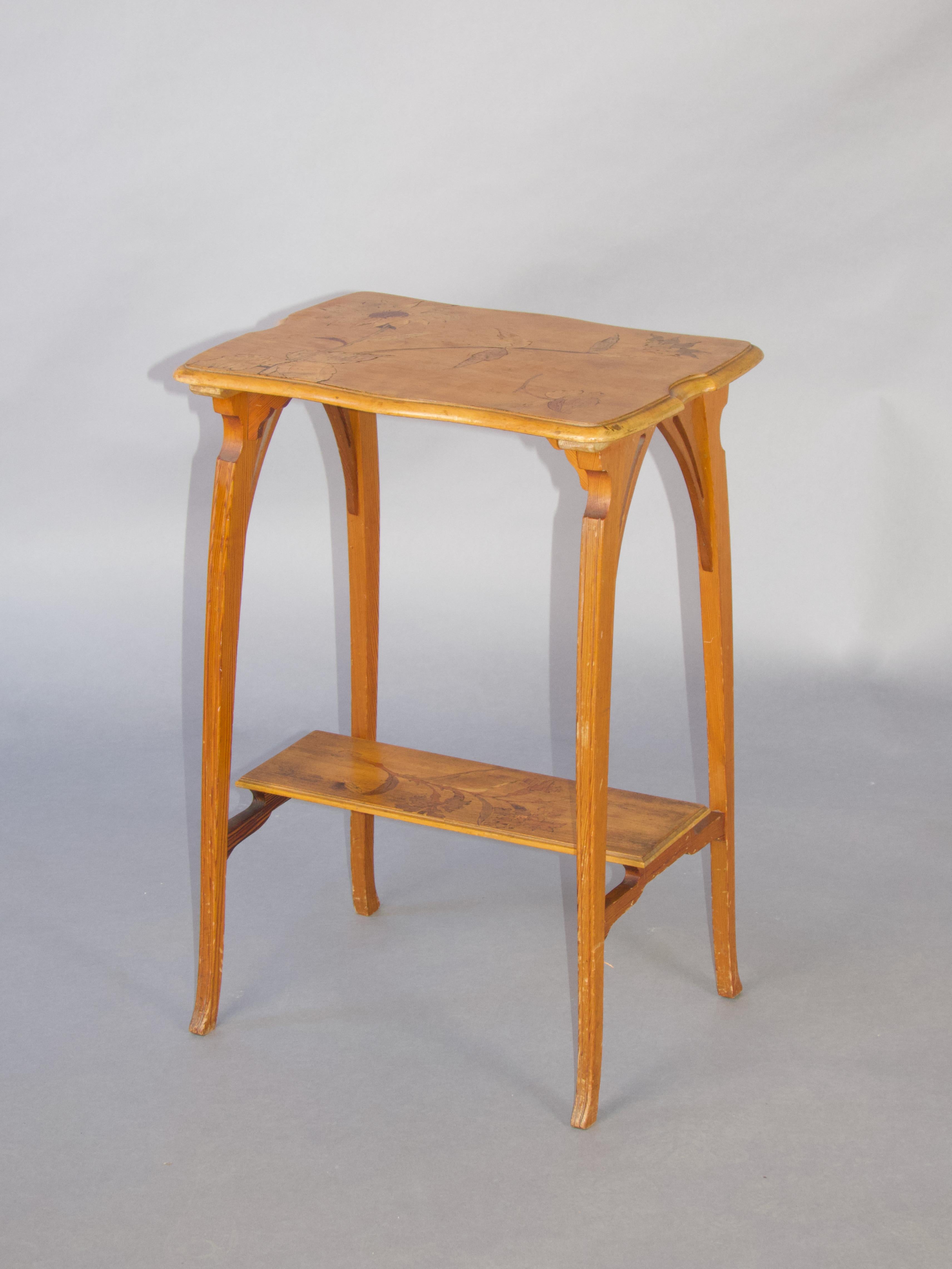 Emile Galle style Gueridon Bon état - En vente à grand Lancy, CH