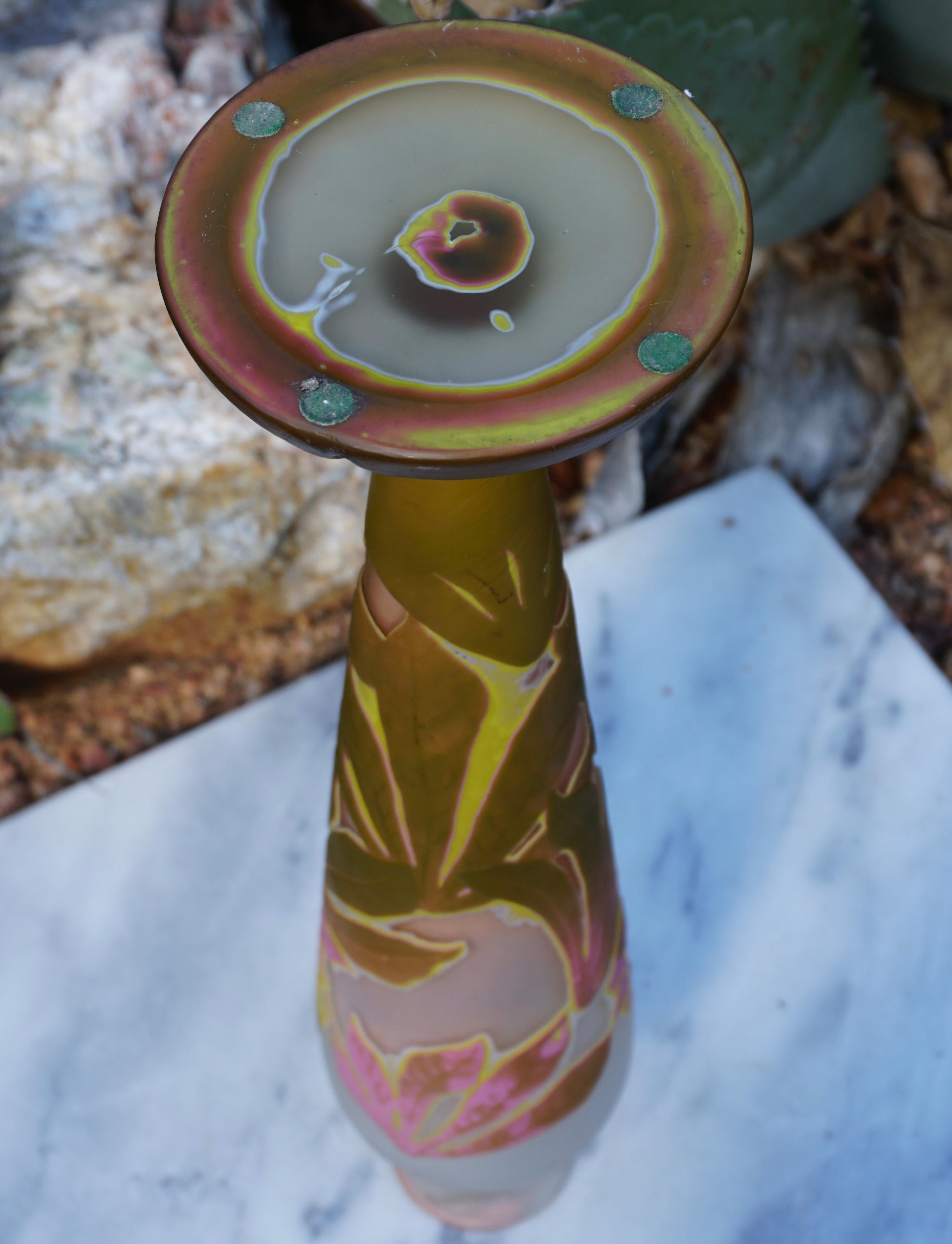 Emile Galle Tall Cameo Art Nouveau Vase 1904 In Good Condition For Sale In Dallas, TX