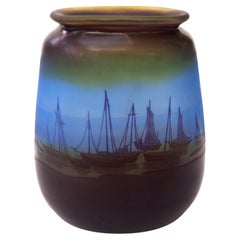 Außergewöhnlich seltene signierte Kamee-Vase aus Glas, Emile Galle-The Bretton Fishing Fleet