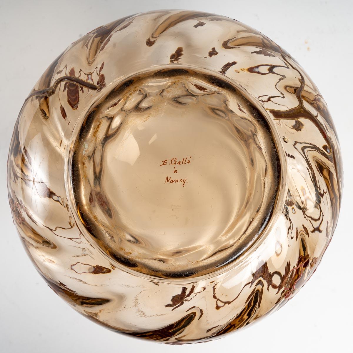 Late 19th Century Emile Gallé, Vase Cristallerie Smoked Glass Praying Mantis Among Foliages