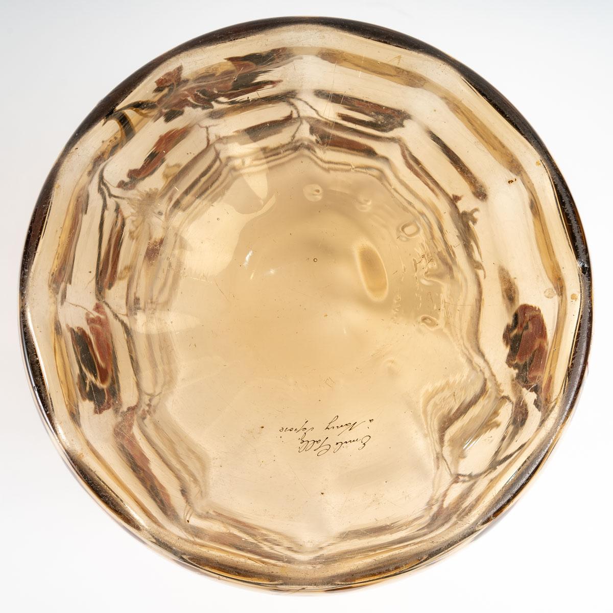 Late 19th Century Emile Gallé, Vase Cristallerie Smoked Glass Praying Mantis Among Foliages For Sale
