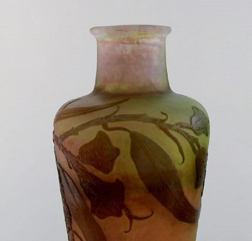 Emile Gallé Vase in Frosted and Overlaid Brown Art Glass, circa 1910 For Sale 1