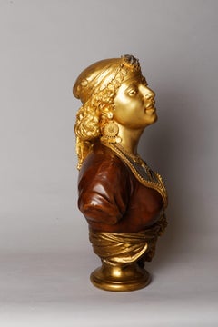 Busto di donna orientale