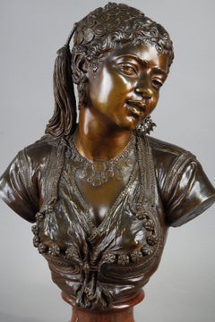 Busto di donna orientale