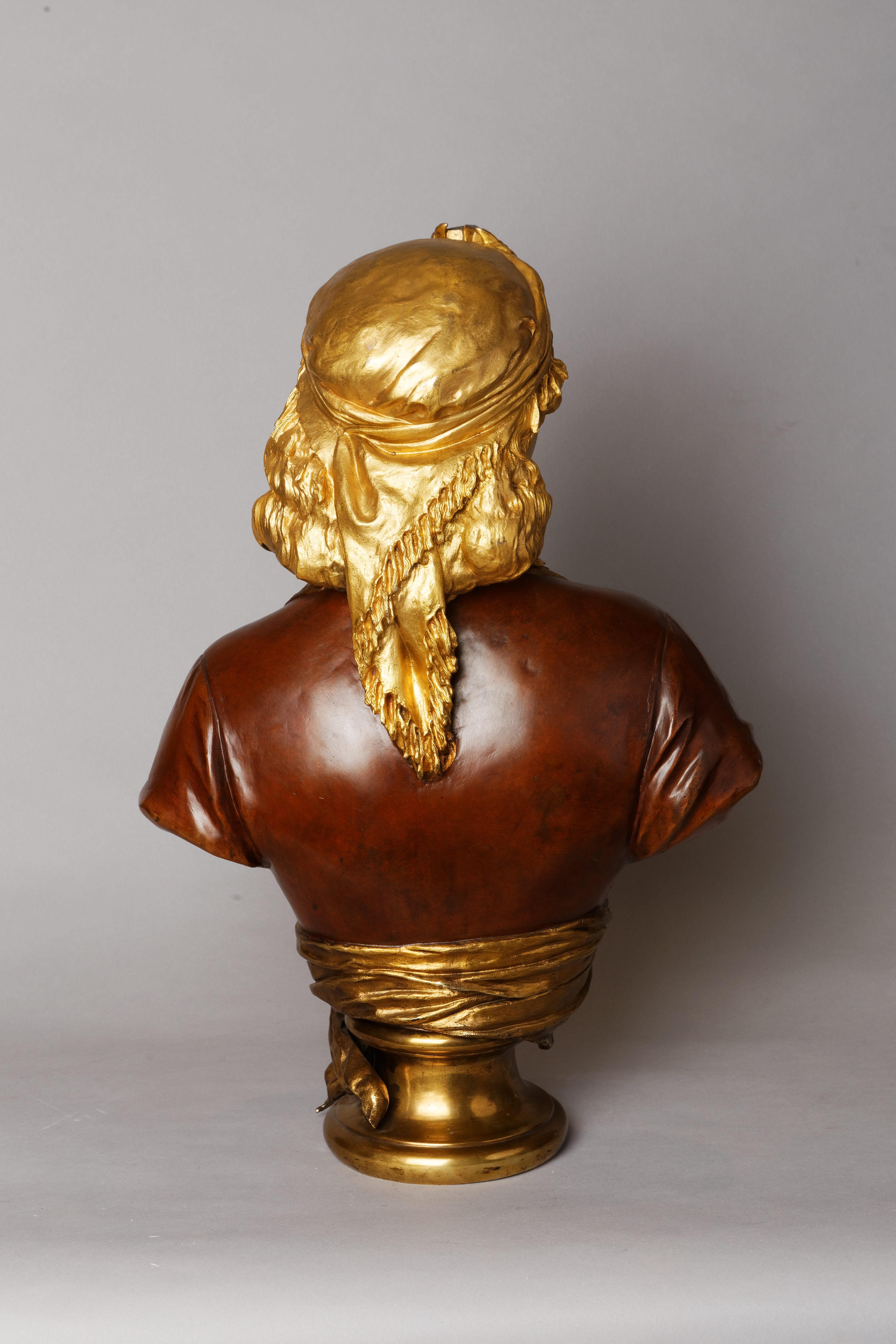 Büste einer orientalischen Frau (Gold), Figurative Sculpture, von Émile Guillemin