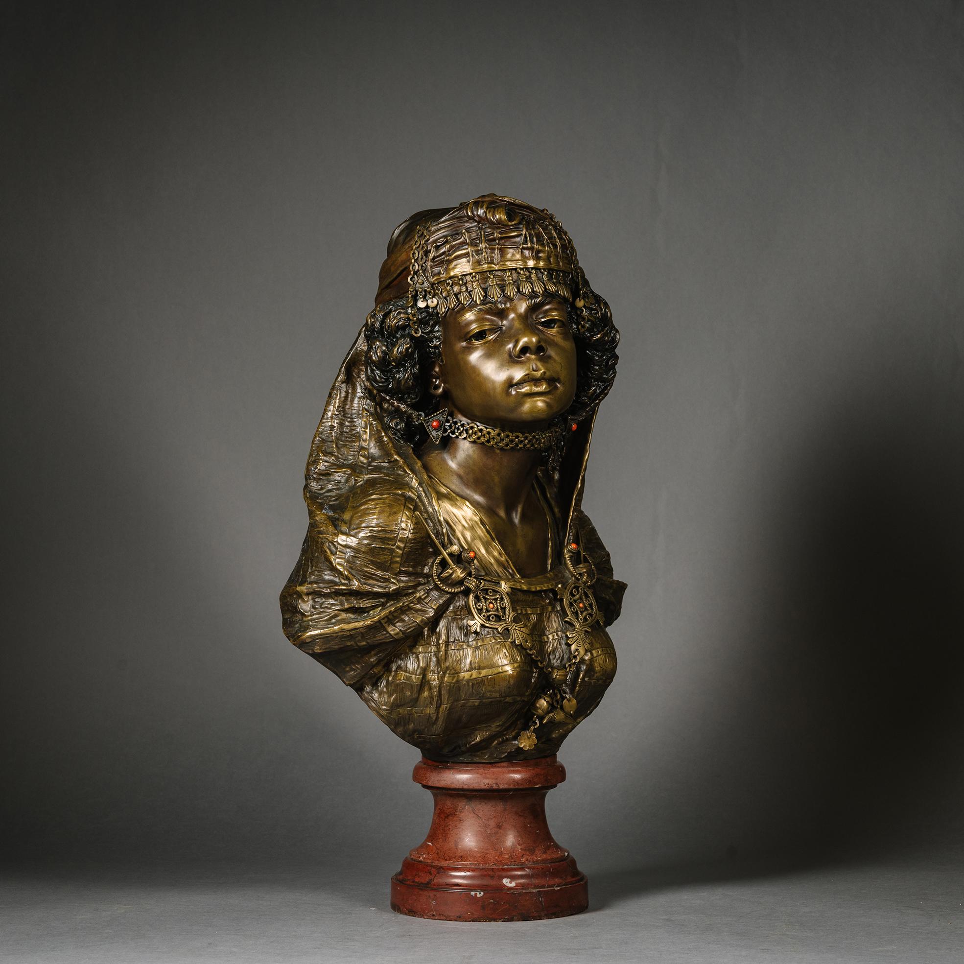 Émile Guillemin, Eine schöne orientalische Büste einer jungen Frau (19. Jahrhundert) im Angebot