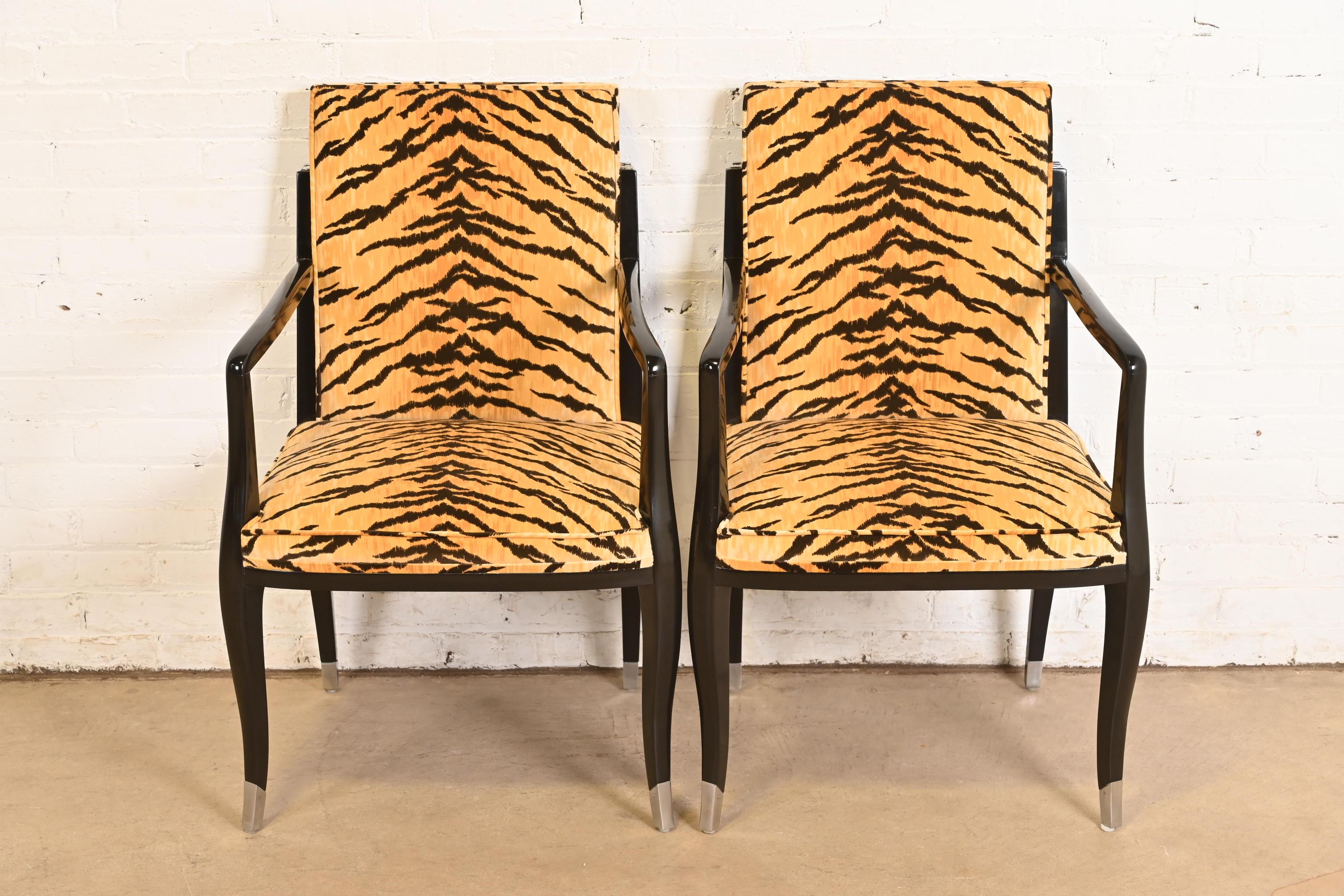 Paire de fauteuils Art déco français de style Émile-Jacques Ruhlmann Bon état - En vente à South Bend, IN