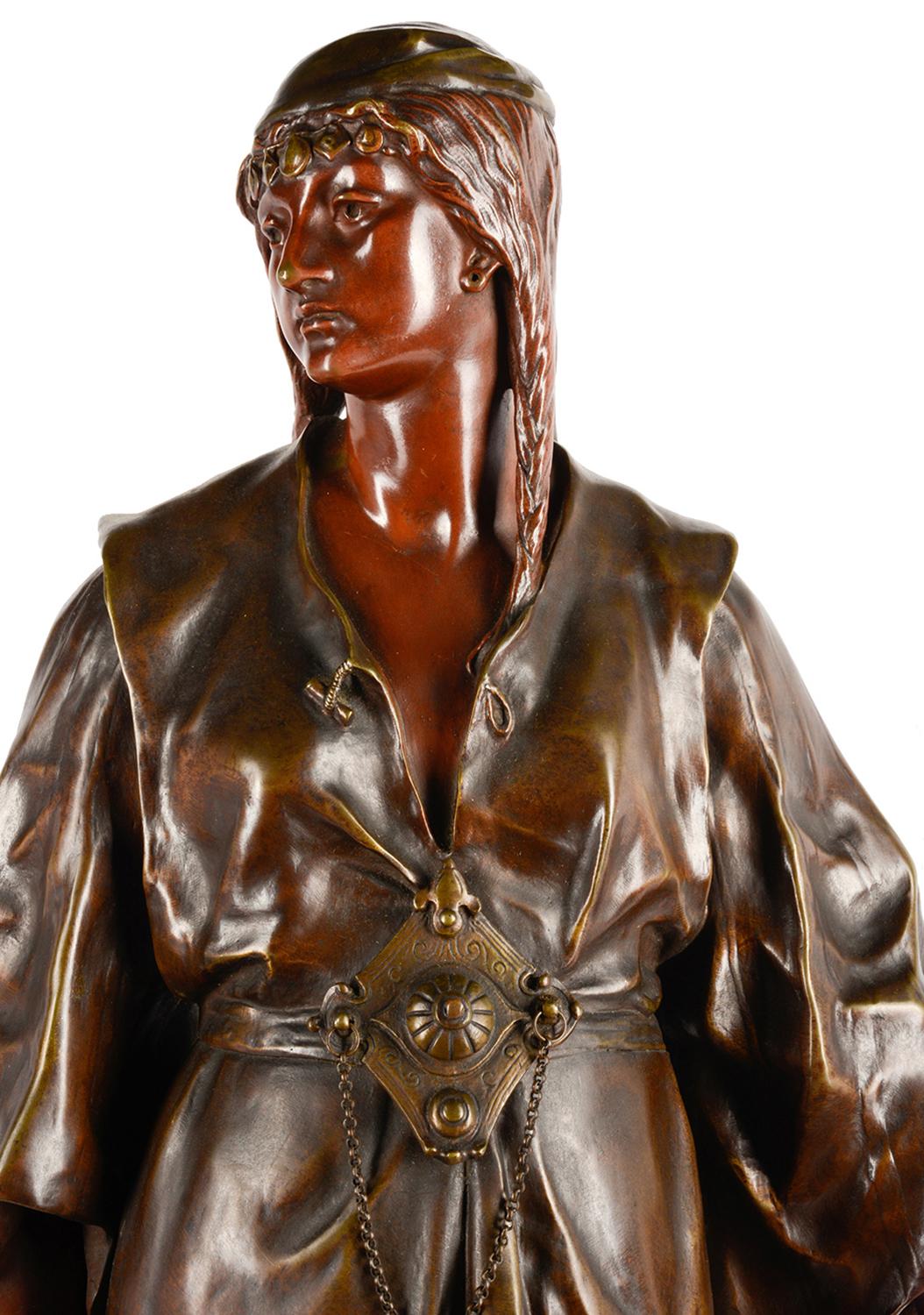 Émile-Louis Picault:: un orientaliste français Bronze de la reine Esther Bon état - En vente à Brighton, Sussex