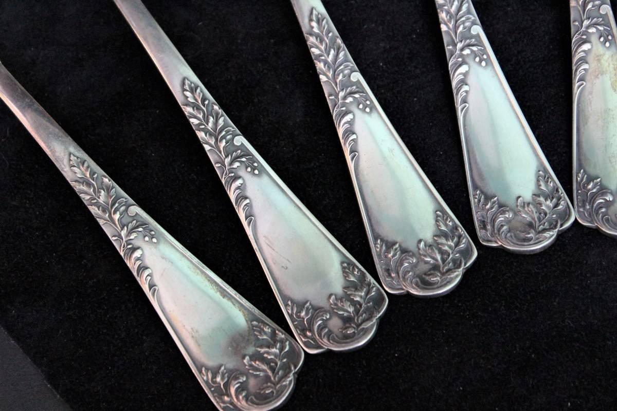 Emile Puiforcat 19th Century Engraved Silver Rococo French Flatware Set, 1870s For Sale 10