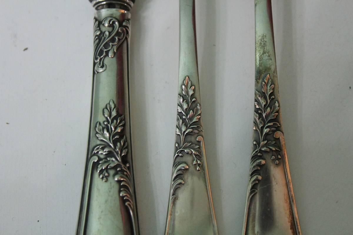 Puiforcat complete French silver flatware set of 56 pieces 19th century rococo style, Louis XV

Realized at the end of 19th century by a prestigious silversmith:
Emile Puiforcat.
16 Rue Chapon, Paris, active from 1857.

This is a complete