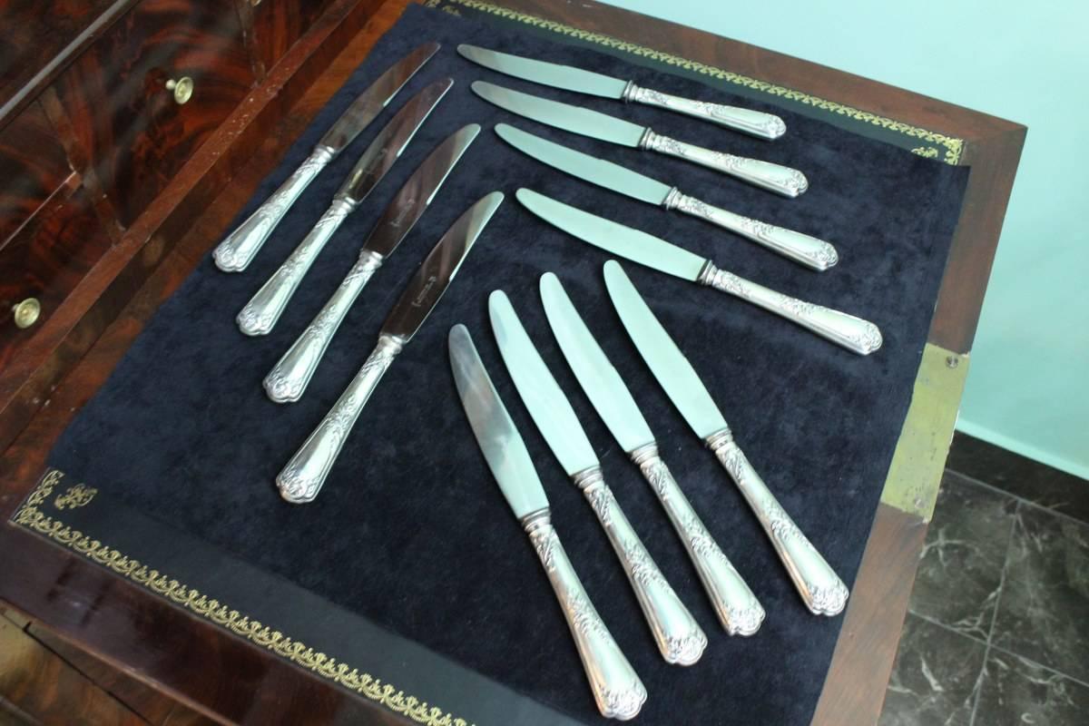 Emile Puiforcat 19th Century Engraved Silver Rococo French Flatware Set, 1870s For Sale 1