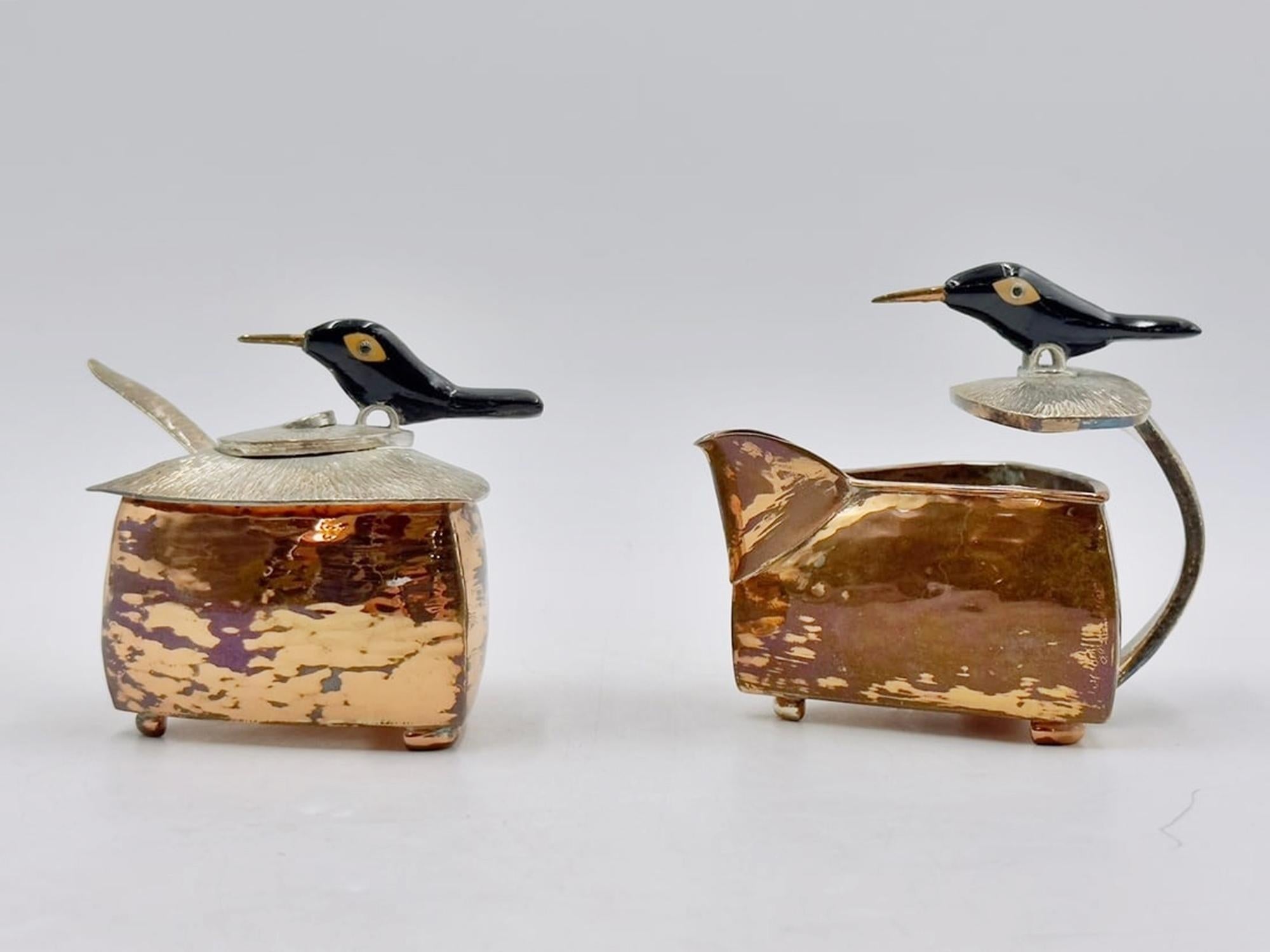 Moderno Set di lattiere e zuccheri in rame e argento di Emilia Castillo con sculture di uccelli, Messico in vendita