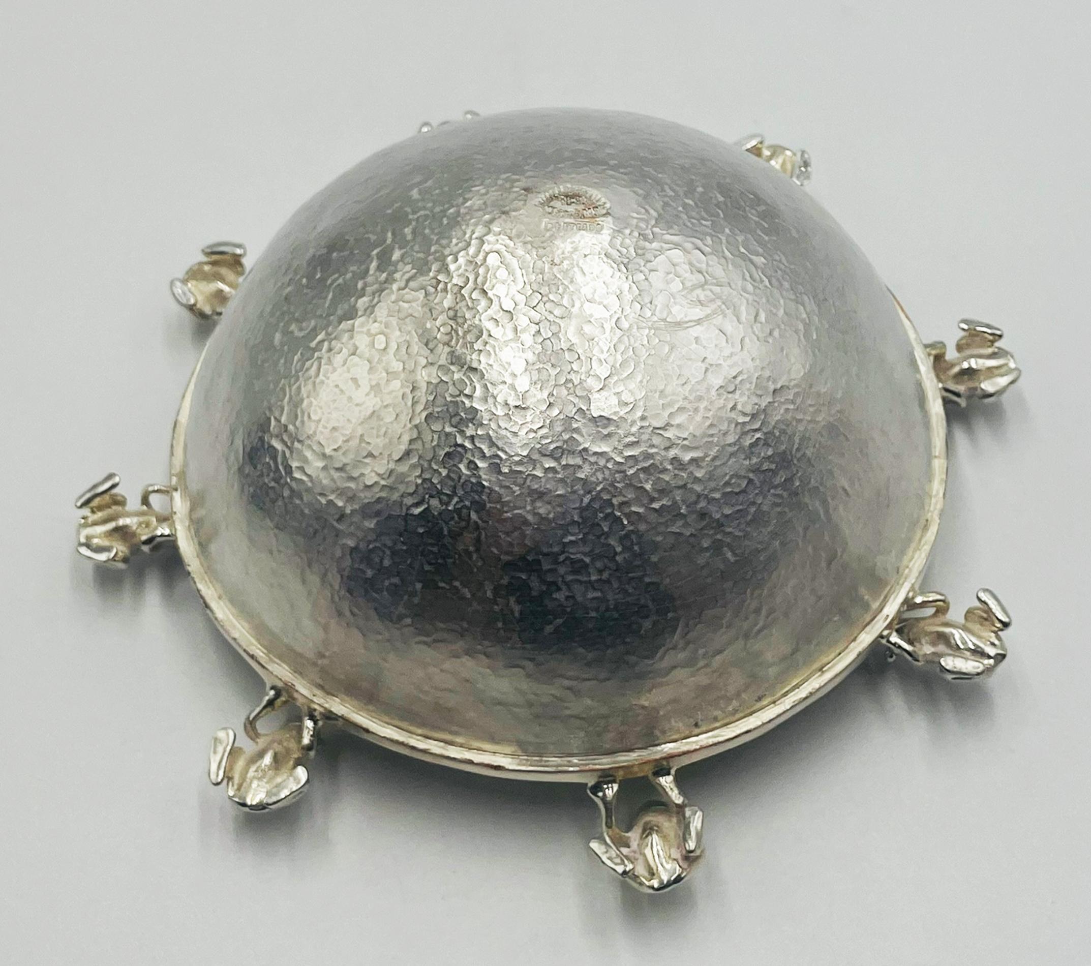 Emilia Castillo Schale aus Silber mit Froschmotiv auf Sockel aus Vulkangestein, mexikanische Moderne im Angebot 6