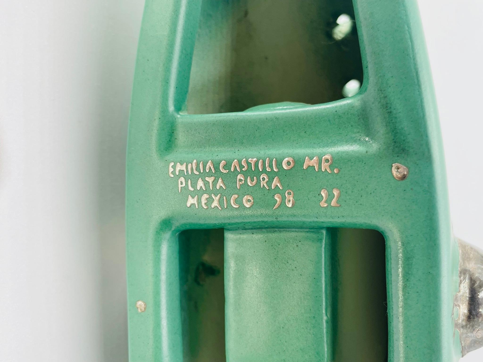 Vase paon en porcelaine verte et argent d'Emilia Castillo, Taxco Mexico, 1998 en vente 9