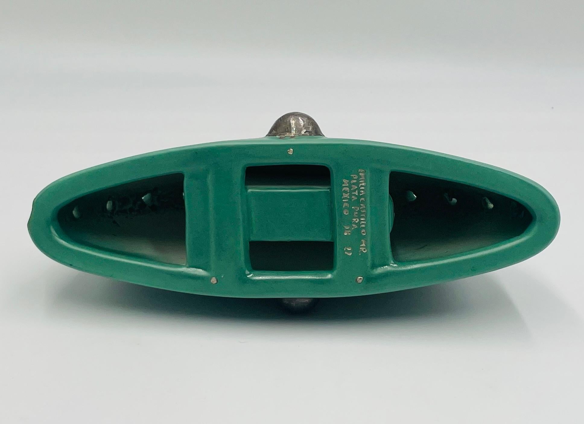 Vase paon en porcelaine verte et argent d'Emilia Castillo, Taxco Mexico, 1998 en vente 10