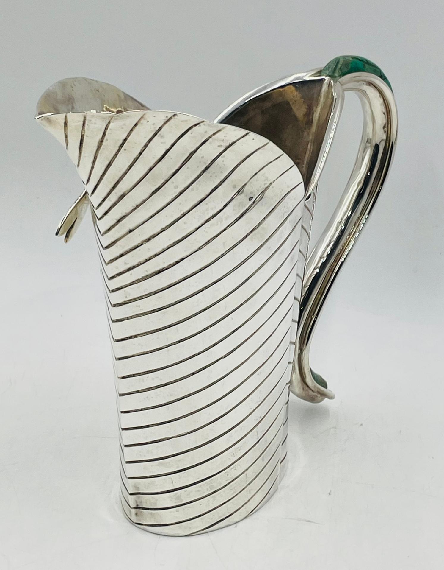 Emilia Castillo Blattförmige Silberkanne mit Libellendetail (Ende des 20. Jahrhunderts) im Angebot