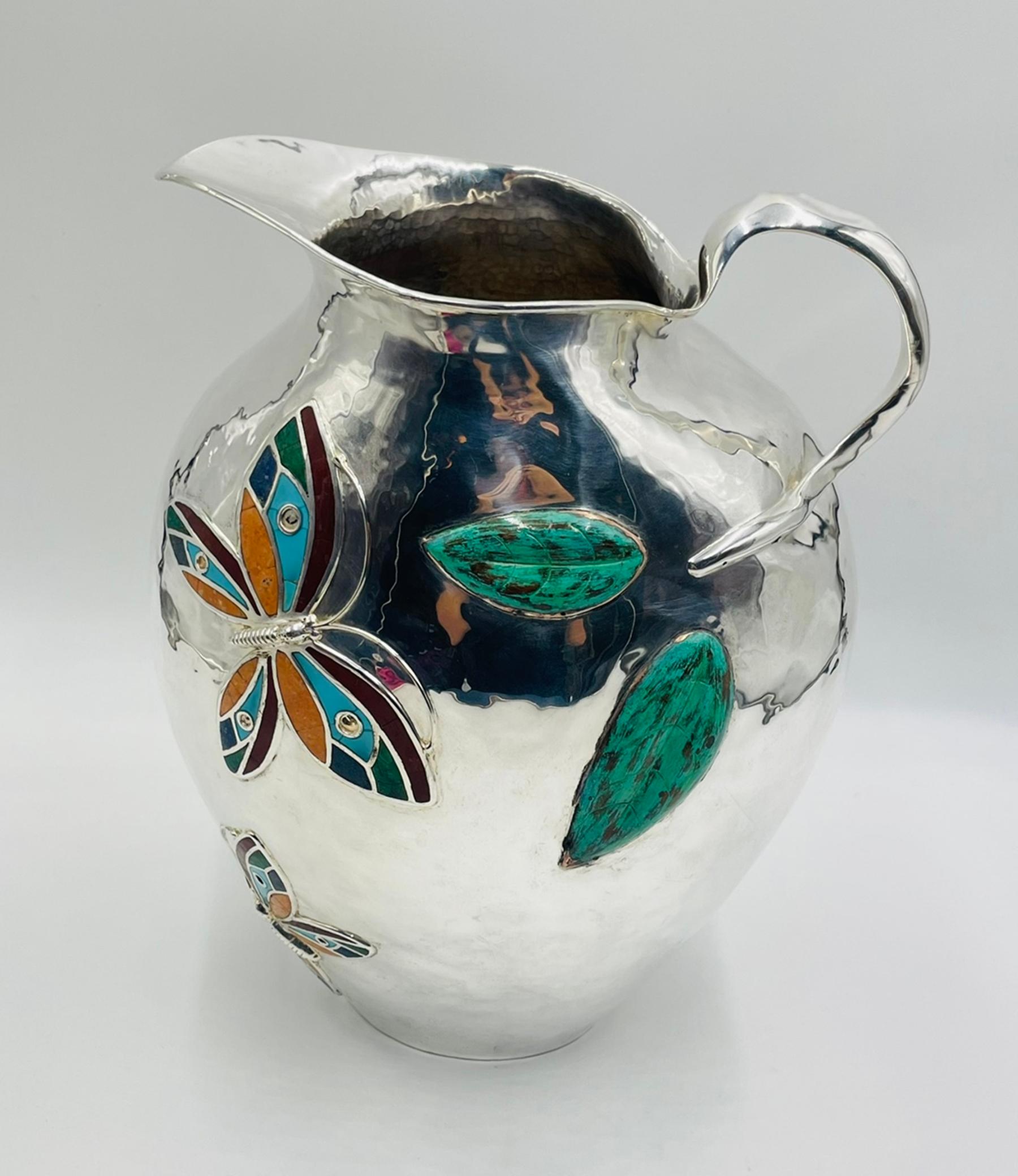 Placcato argento Brocca d'argento sovradimensionata di Emilia Castillo con intarsio di pietre, argenteria Taxco in vendita