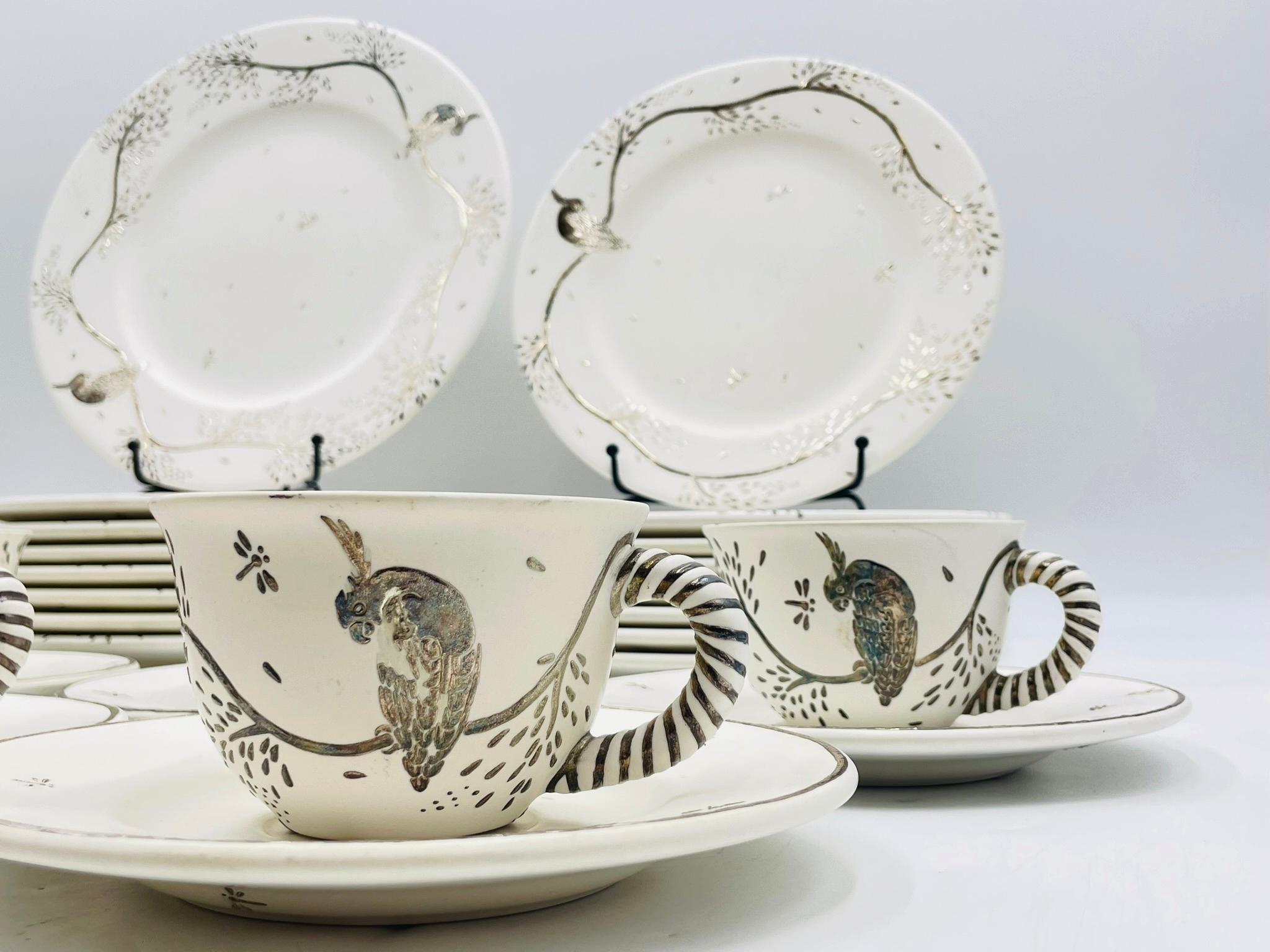 Emilia Castillo Vajilla para ocho de porcelana y plata pura, todo firmado en venta 7